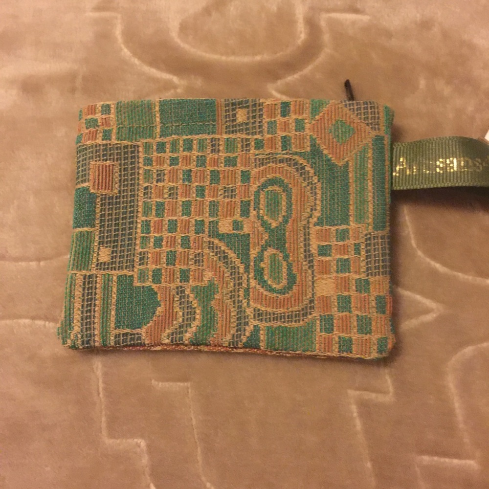 Adorable Coin Purse (add to bundle)
